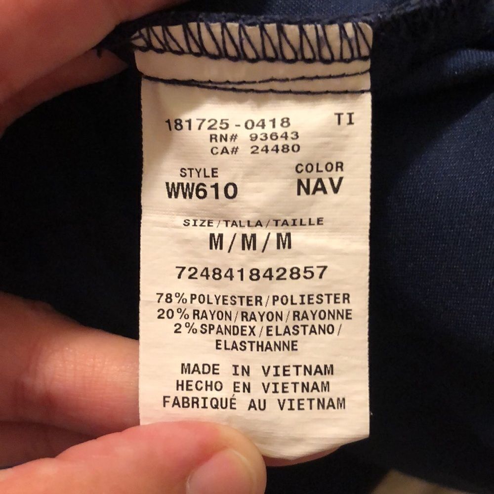 Cherokee M Stretch Navy Scrub Top - Picture 7 of 9